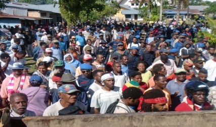 2000 people gathered in Sorong for prayers for the West Papua Freedom Flotilla (Photo: NFRPB/WPM sources)
